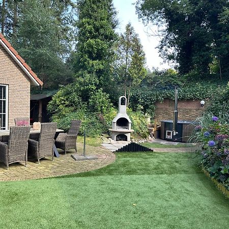 Bosboerderij De Goudsberg Met Hottub In Tuin Villa Лунтерен Екстериор снимка