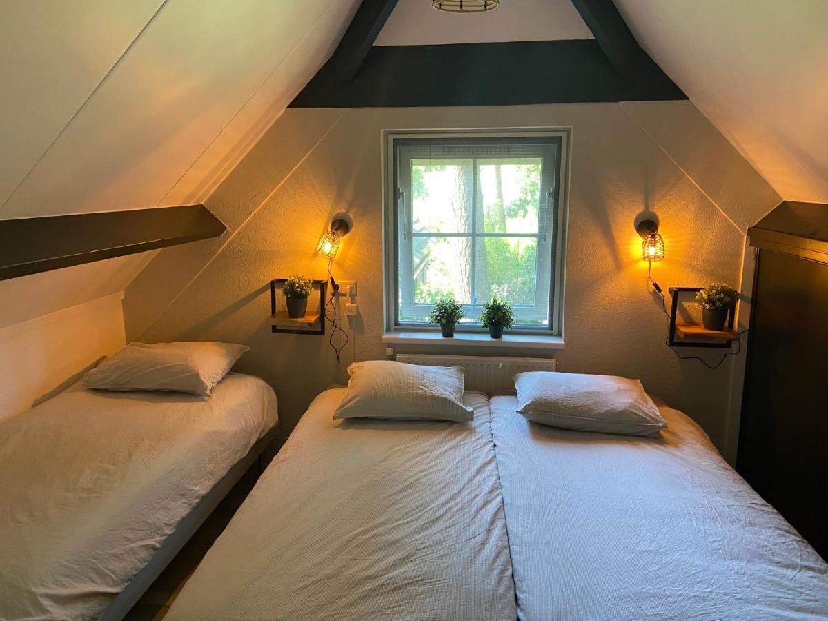Bosboerderij De Goudsberg Met Hottub In Tuin Villa Лунтерен Екстериор снимка