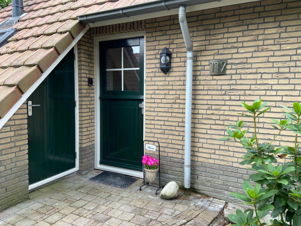 Bosboerderij De Goudsberg Met Hottub In Tuin Villa Лунтерен Екстериор снимка